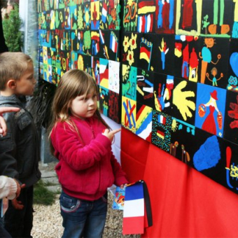 Enthüllung Wandskulptur